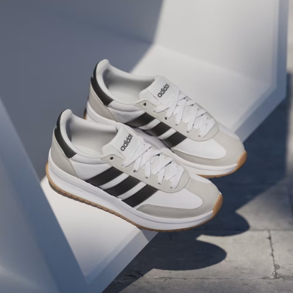 Size 7-Adidas Run 70s 2.0 Juniors     White/black/grey (JI2266) - Picture 4 of 10